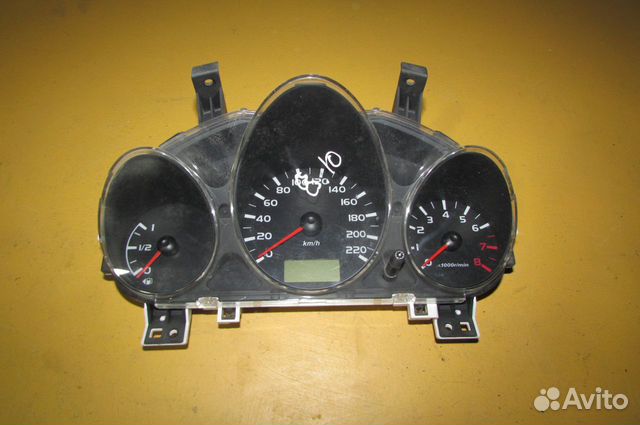Панель приборов Mitsubishi Colt 6