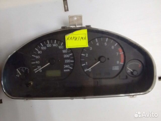 Панель приборов Mitsubishi Carisma МКПП