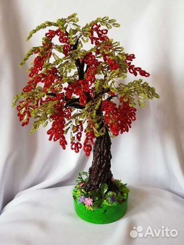 Дерево из бисера ручной работы