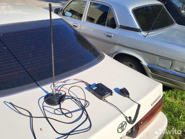 Автомобильная рация с антенной