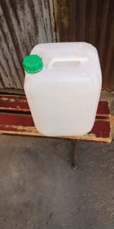Канистры пластиковые б/у