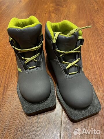 Лыжные ботинки детские 30р