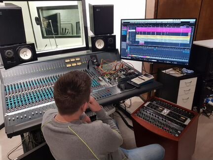 Звукорежиссер Сведение Мастеринг
