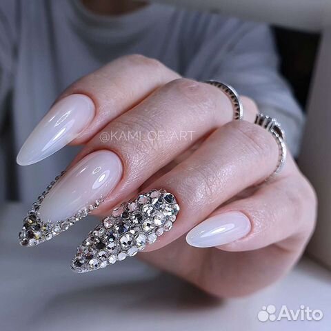 Коррекция Наращивание ногтей Педикюр Маникюр