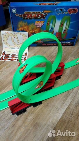 Гоночная трасса с 1 машинкой