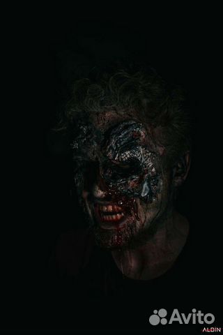 Гример-постижер