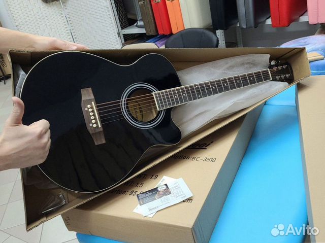 Гитара акустическая