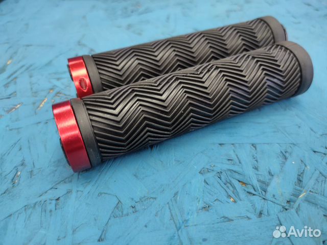 Грипсы на велосипед / ручки руля с хомутом