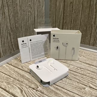 Наушники Apple EarPods Lightning Connector - 1 в 1