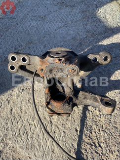 Кулак поворотный правый (цапфа) Scania б/у