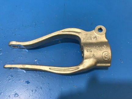 Опора стойки передняя правая Bmw 5-Series G30