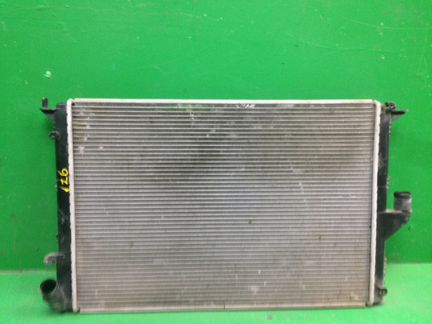 Радиатор охлаждения Renault Logan 10-15 г