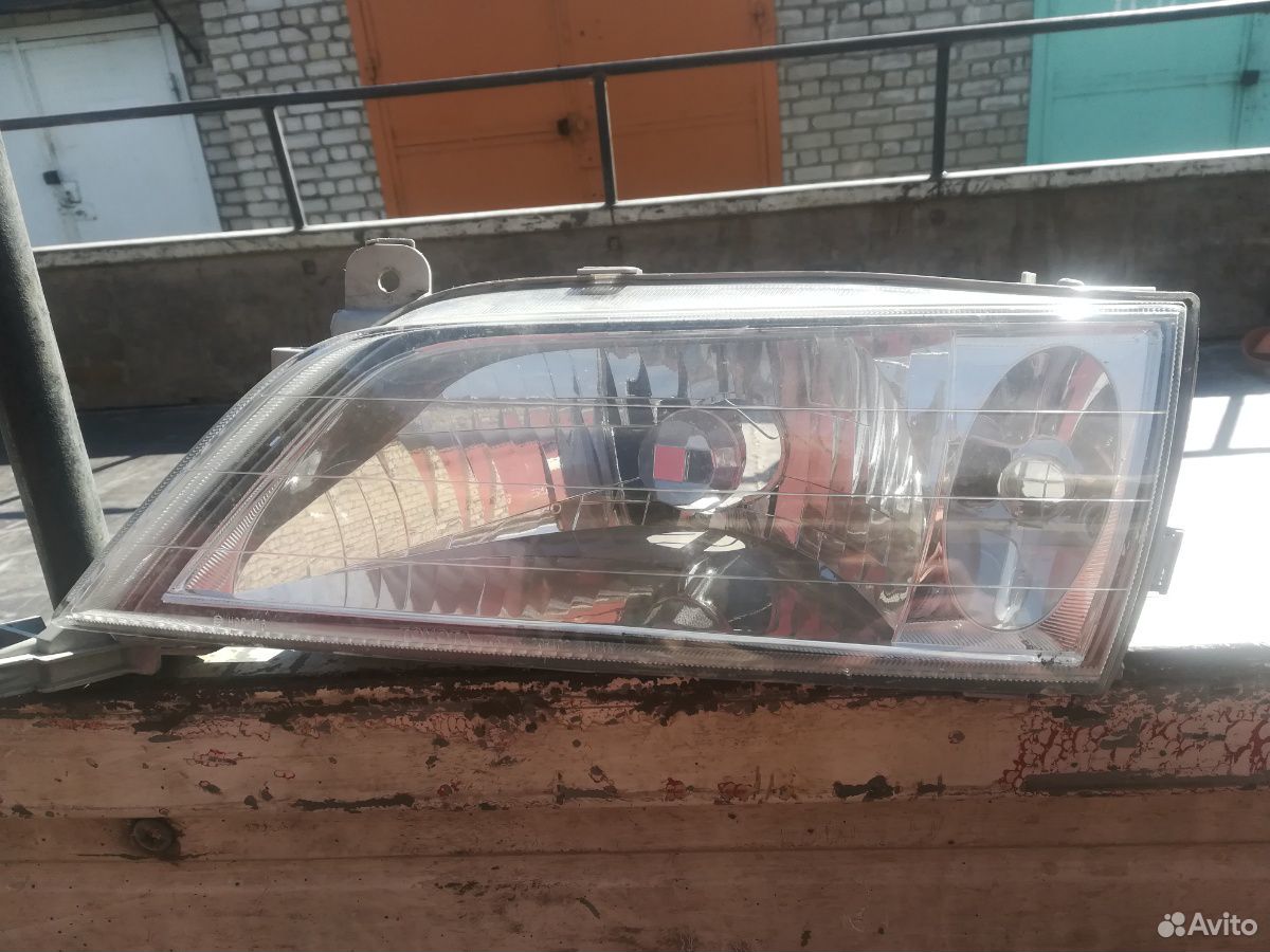 Продам фару и поворотник