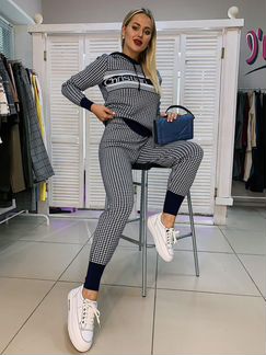 Спортивный костюм женский теплый