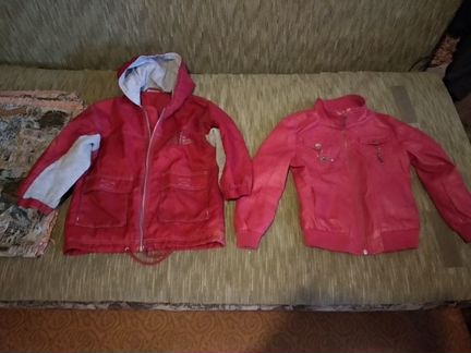 Куртка кожаная+ ветровка весенняя отдам