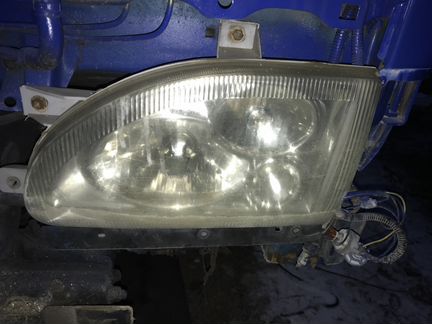 Yuejin 1020.1041 фара левая б.у