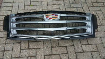 Решётка радиатора Кадиллак Эскалад Escalade lV