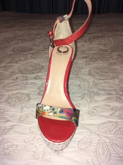 Босоножки на танкетке Dolce Vita