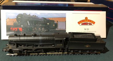 Модель bachmann OO 1:76 паровоза и платформ