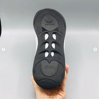 Кроссовки Adidas