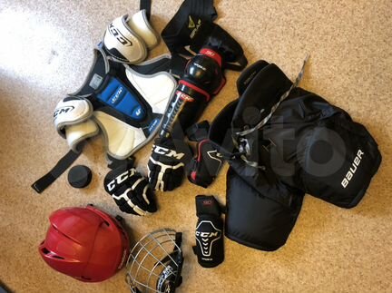 Экипировка для хоккея с шайбой