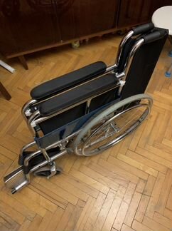 Коляска инвалидная складная