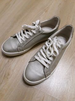Кеды Bershka