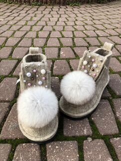 Женские Валеши на подошве с мехом