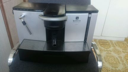 Кофемашина nespresso pro