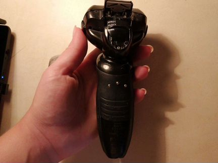 Электрическая бритва Panasonic