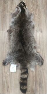 Мех енота на воротник или отделку
