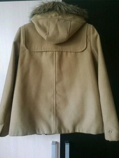 Осеннее полупальто с капюшоном Stradivarius
