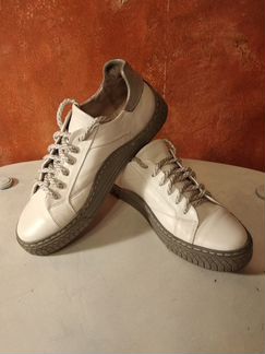 П/ ботинки, кроссовки белые нат. кожа