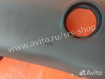 Торпеда и подушки безопасности Peugeot 308