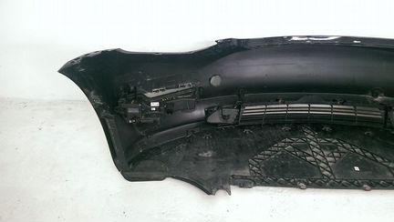 Передний бампер черный Tesla Model 3