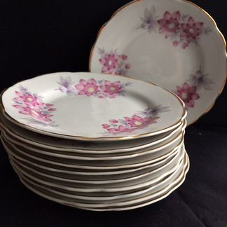 Тарелки десертные