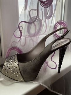 Шикарные туфли «Grey mer» р.40,5