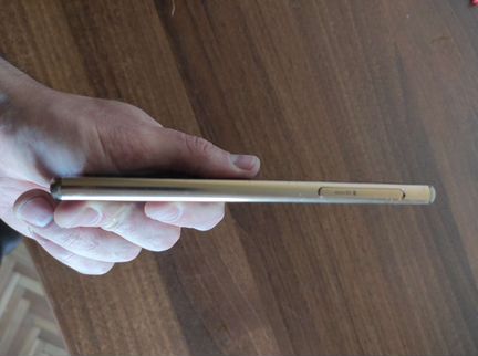 Телефон Sony Xperia Z3+ (Z4)