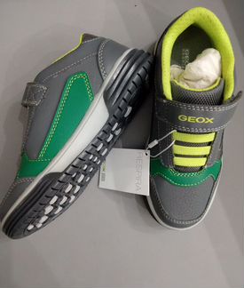 Кроссовки Geox