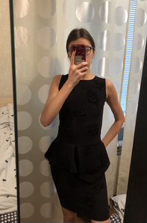 Продам черное платье в отличном состоянии