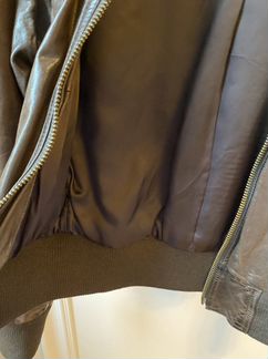 Кожаная куртка armani