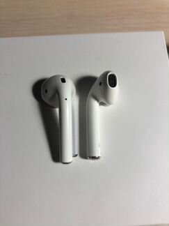 Оригинальные AirPods (1 поколение)