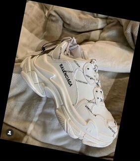 Кроссовки Balenciaga Triple S