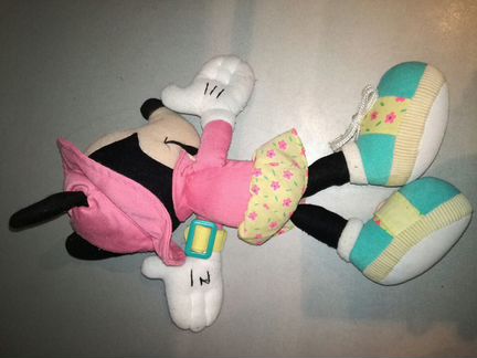 Кукла Минни-маус (мышка Минни)