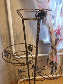 Подставка под цветы