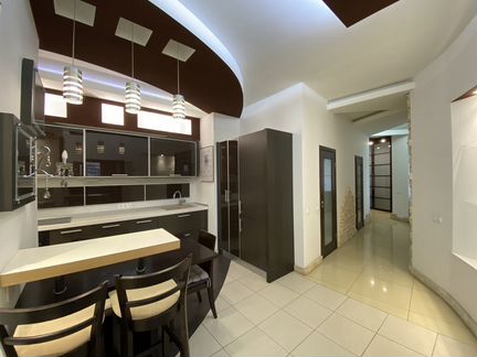 3-к квартира, 105 м², 7/25 эт.