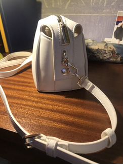 Женская сумка белая Charles and keith
