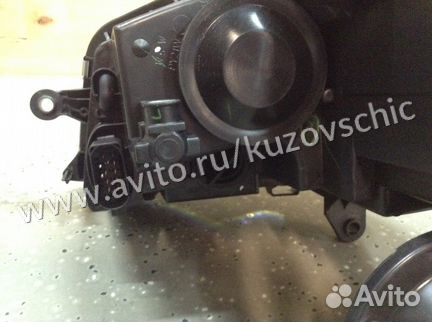 Фара передняя Фольксваген Тоуран рестайл 2006-2010