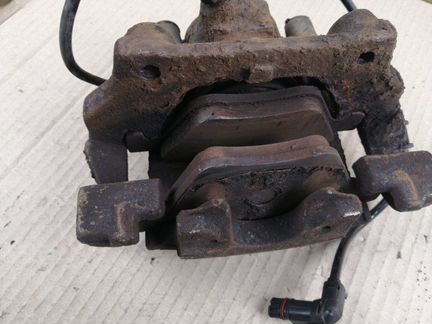 Суппорт передний левый Mercedes-Benz Slk R170 M112