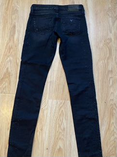 Джинсы guess